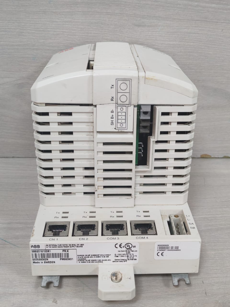 ABB AC 800M/PM860 3BSE018110R1 PR;G PROCESSOR WITH 3BSE018100R1/PM860K01 BASE
