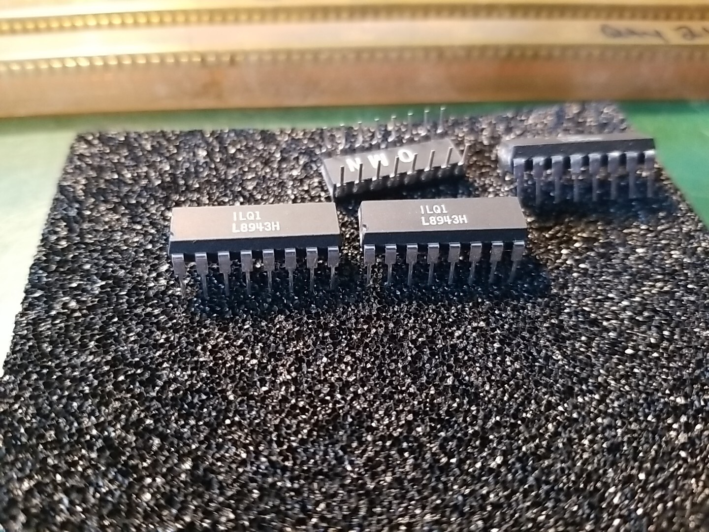 ILQ1 SIEMENS Quad Channel Phototransistor Optocoupler LOT OF 98 PCS NOS