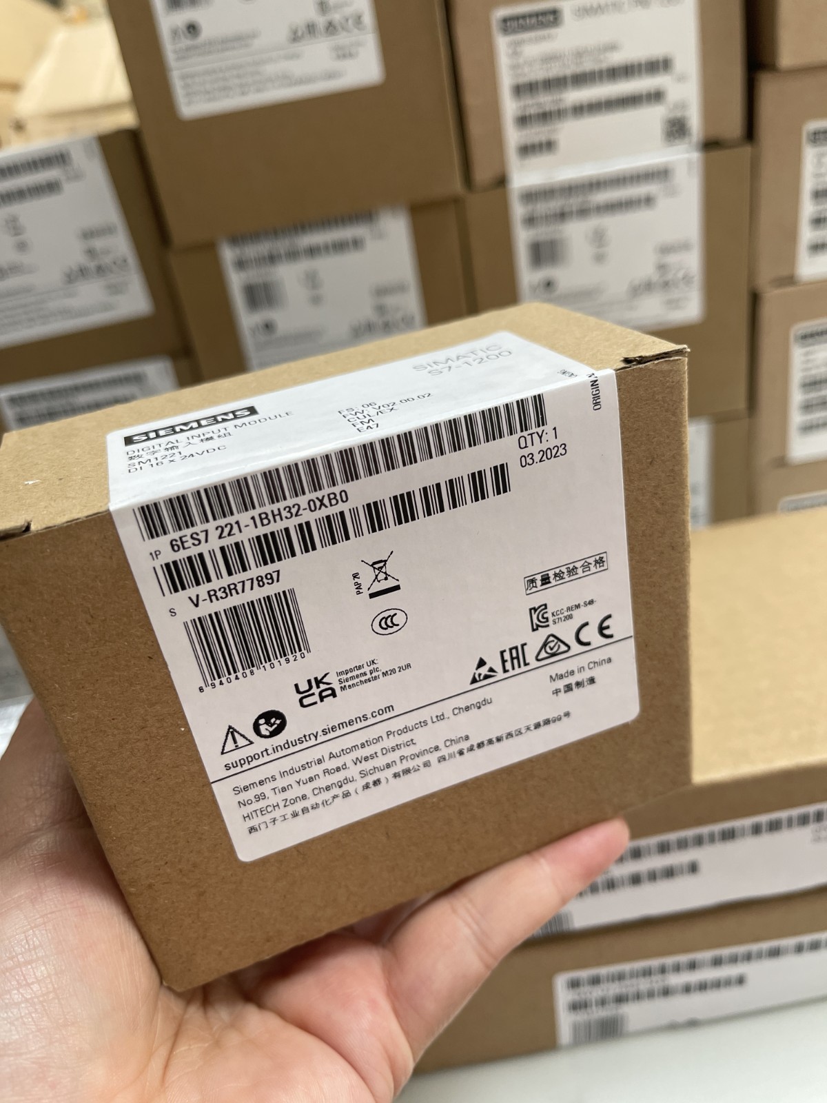 New SIEMENS 6ES7 221-1BH32-0XB0 6ES7221-1BH32-0XB0 PLC Module Free Ship US Stock