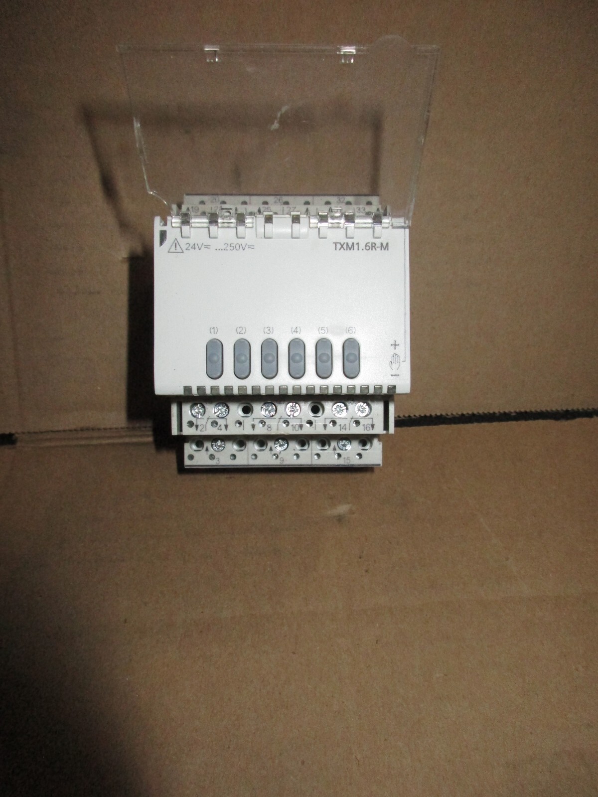 Siemens TXM1.6R-M Apogee Automation I/O PLC Output 6 Relay Module Terminal