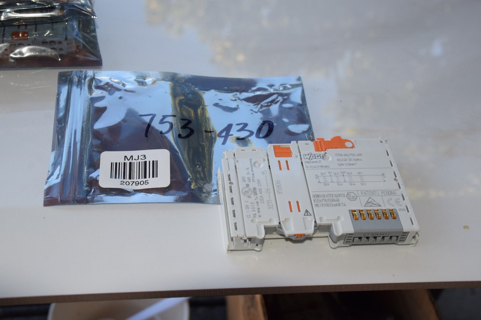 WAGO 753-430 8 channel digital input module 24vdc 3ms #207905-BF1