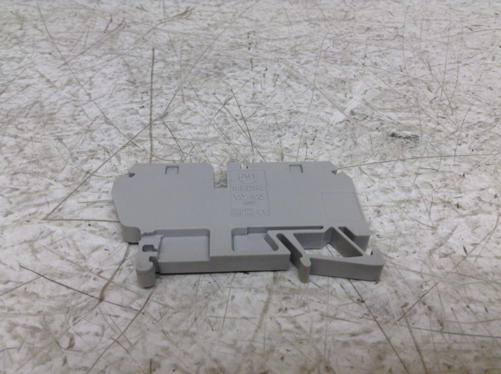 Allen Bradley 1492-R4 Gray Grey Wire Terminal 1492R4 Lot of 5