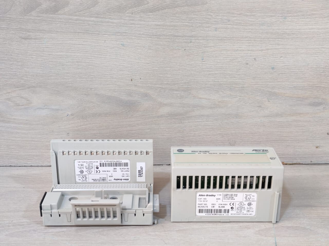 ALLEN-BRADLEY 1794-OB16P FLEX I/O DISCRETE OUTPUT MODULE LOT 3 PCS