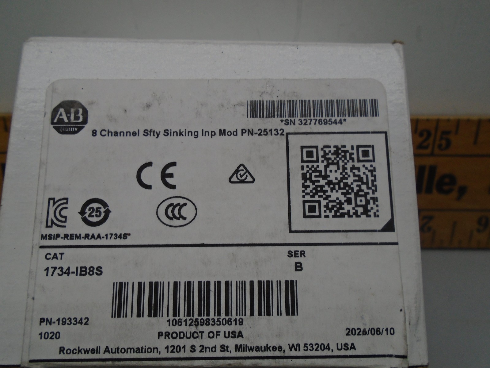 2025 New old Stock Sealed 1734-IB8S /B Allen Bradley DC Input PN-193342 N251