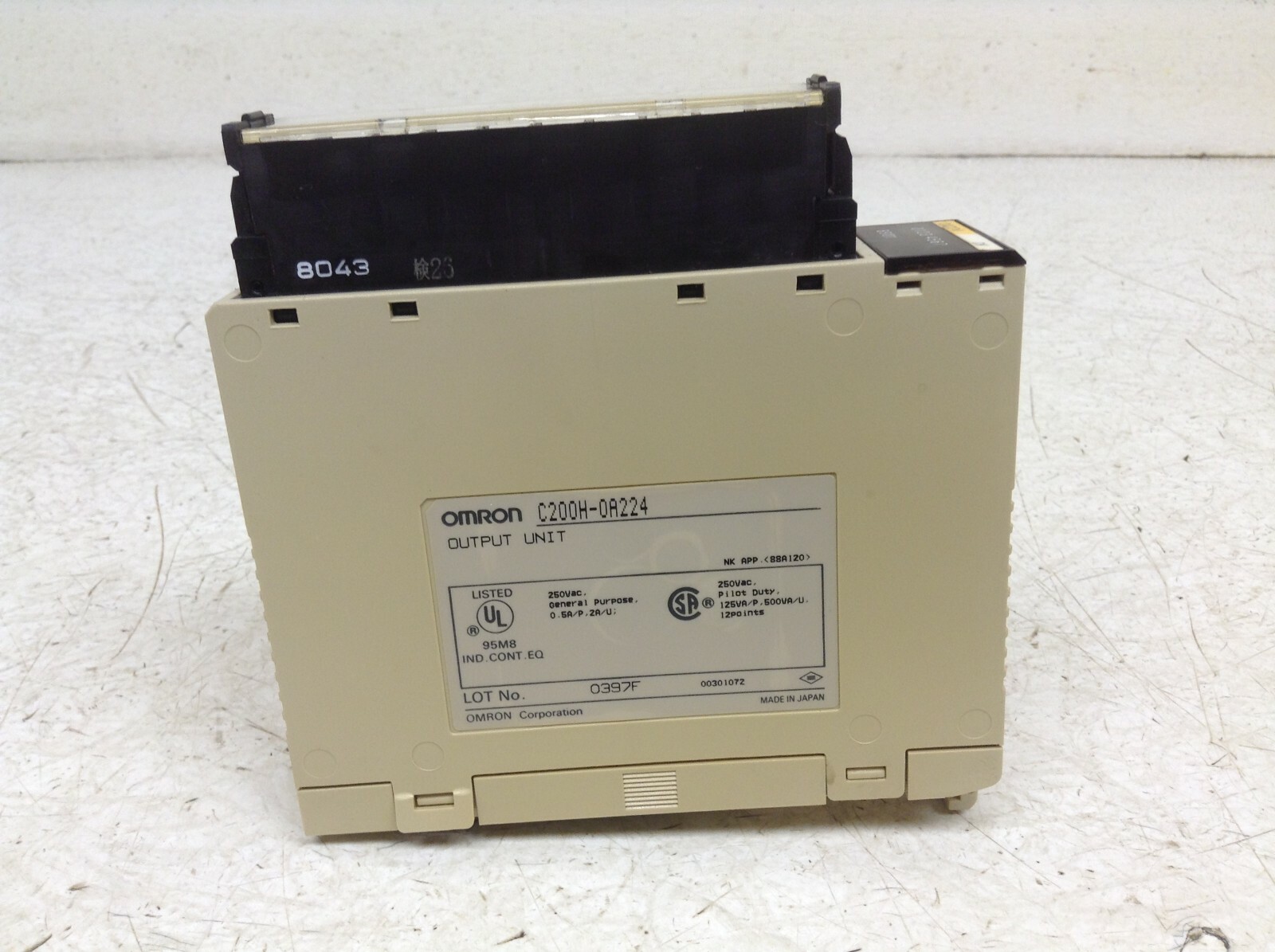 Omron C200H-OA224 Output Unit 12 Point C200HOA224