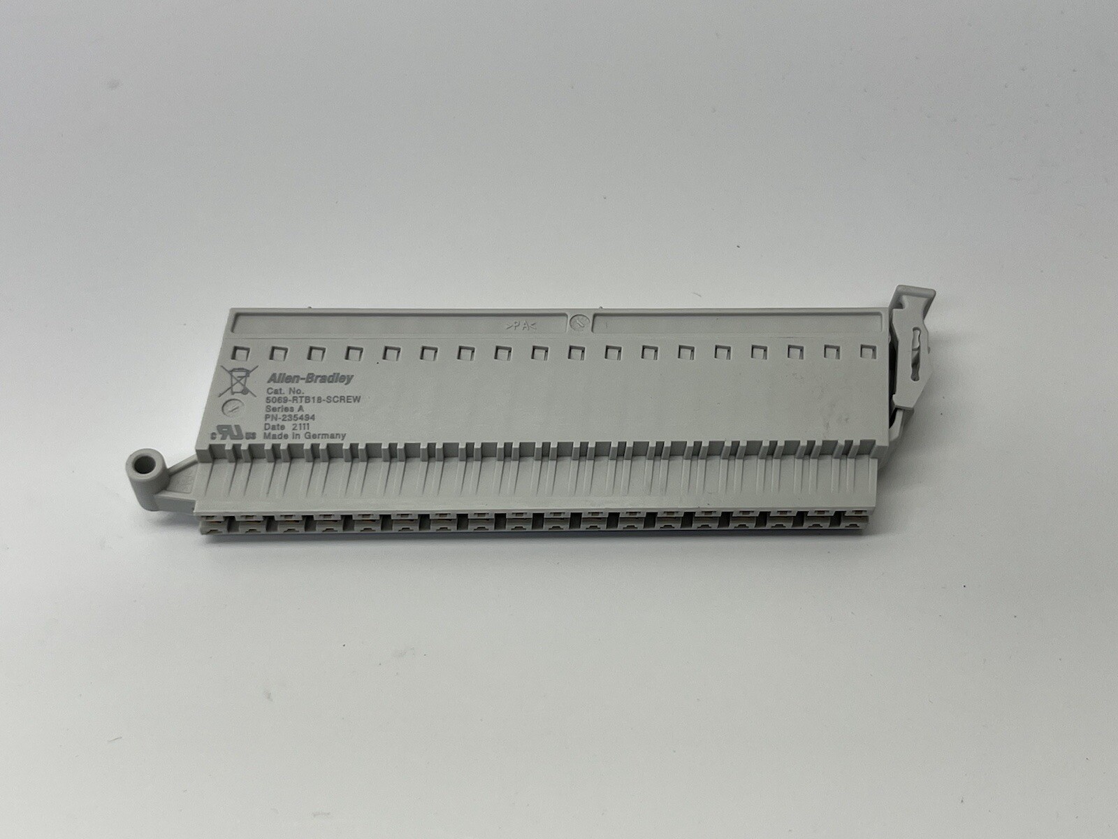 New Sealed AB 5069-RTB18-SCREW Compact 5000 18-Screw in box US Free Tax