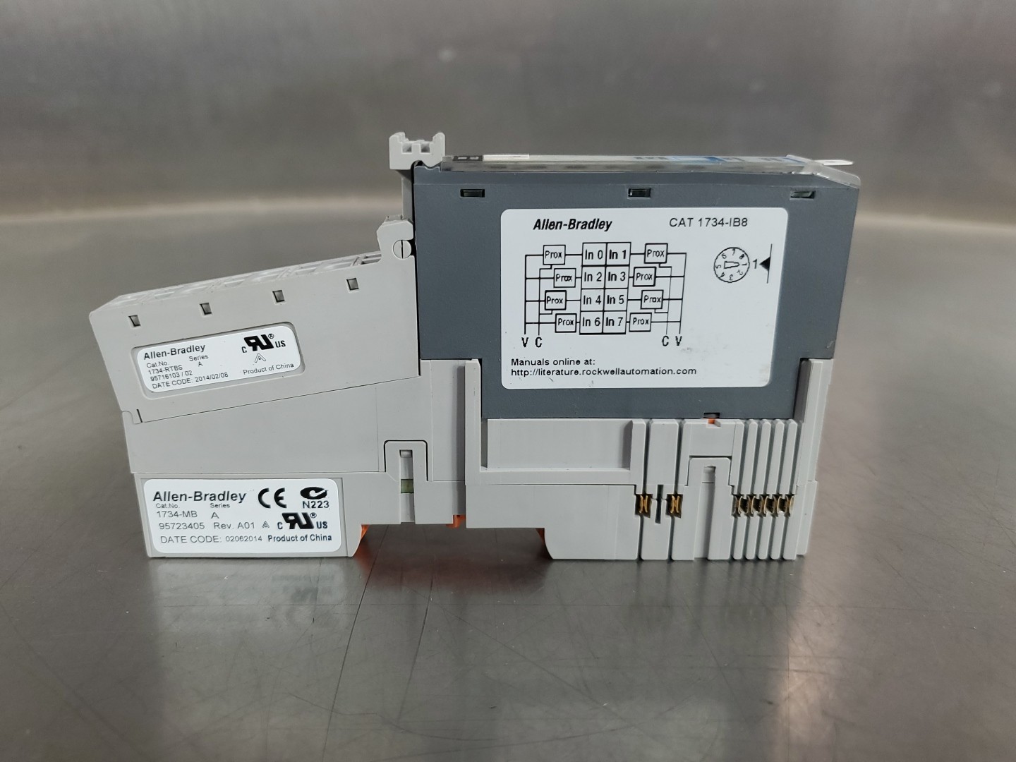 Allen Bradley 1734-IB8/D 24VDC Sink Input Module w/1734-MB Base. 3D-41