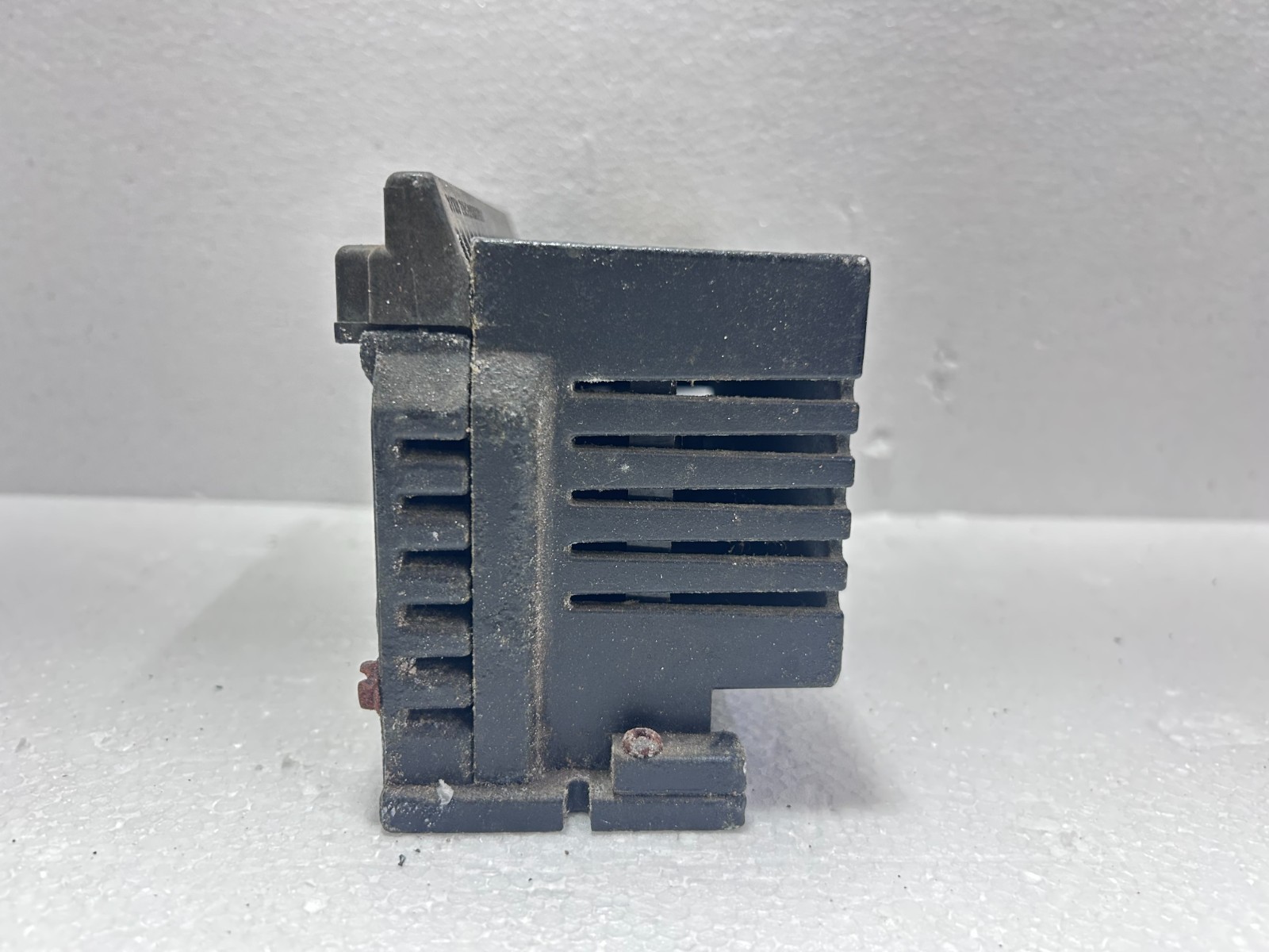 GE Fanuc IC660BBD024 Genius 12/24VDC Source Input / Output Module