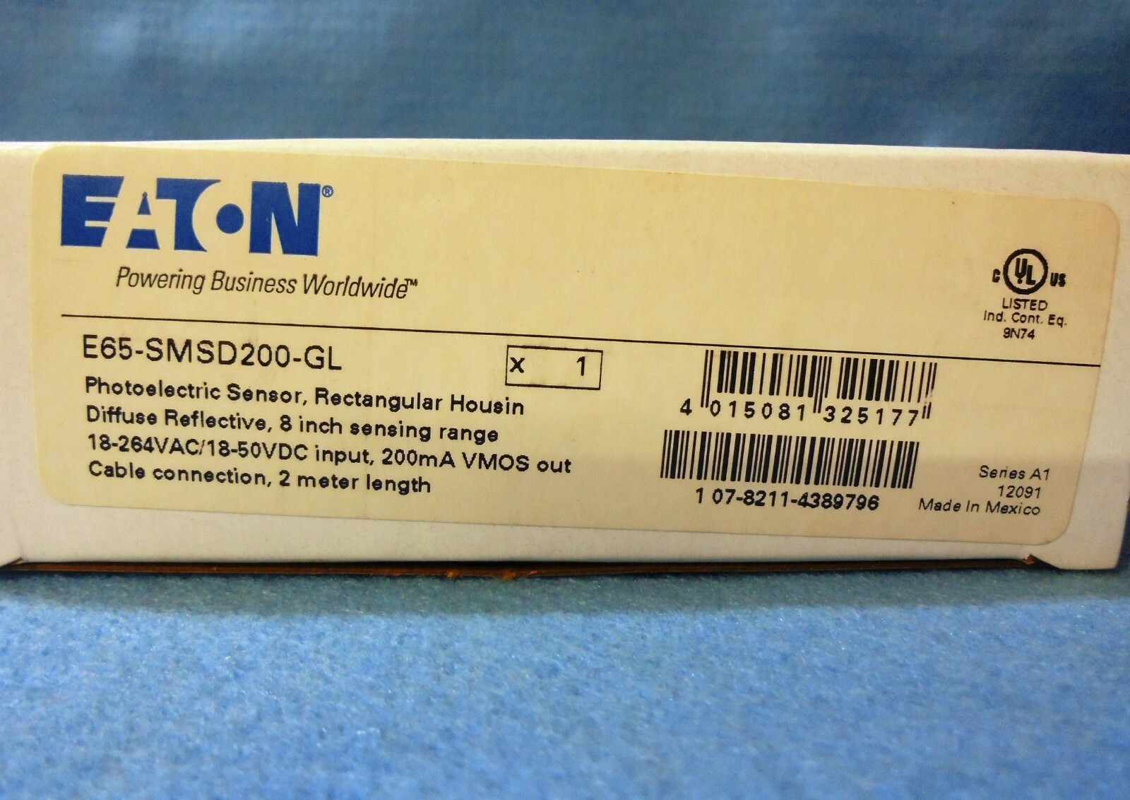 EATON PHOTOELECTRIC SENSOR E65-SMSD200-GL AC/DC SERIES A1