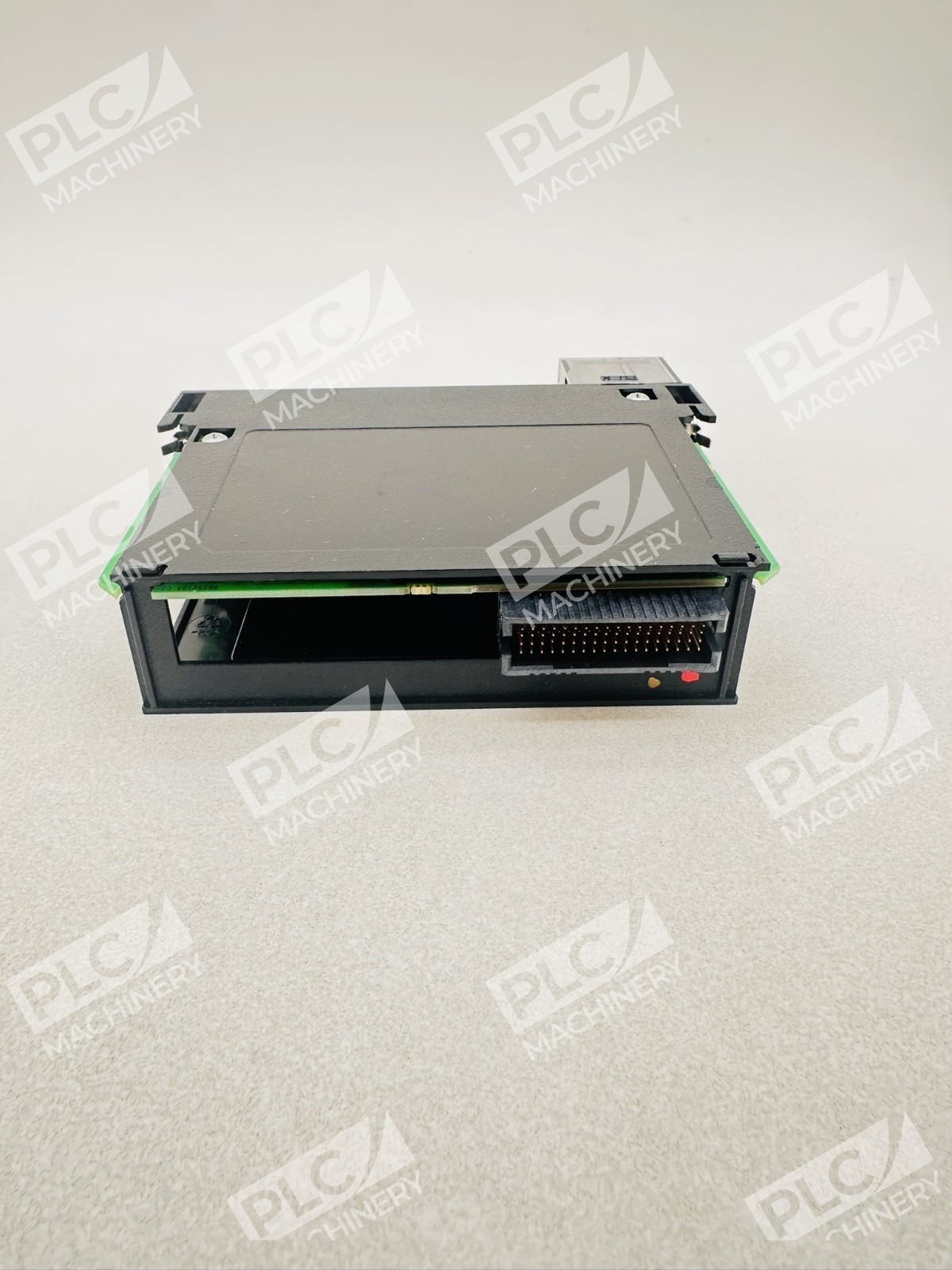 Allen Bradley 1756-OA16 Series A 16PT 120/240VAC Output 50/60HZ 0.5A Pilot Duty