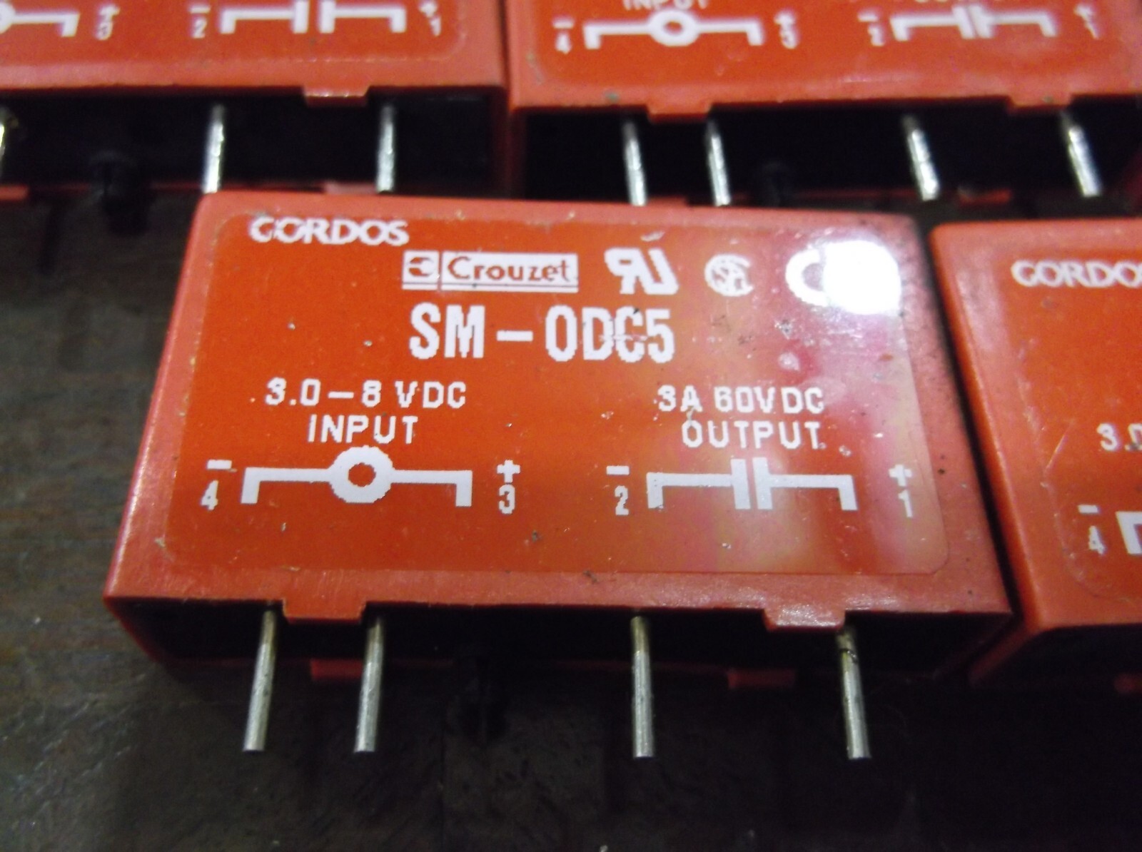 LOT OF 5 CROUZET GORDOS SM-ODC5 OUTPUT MODULES (BIN158)
