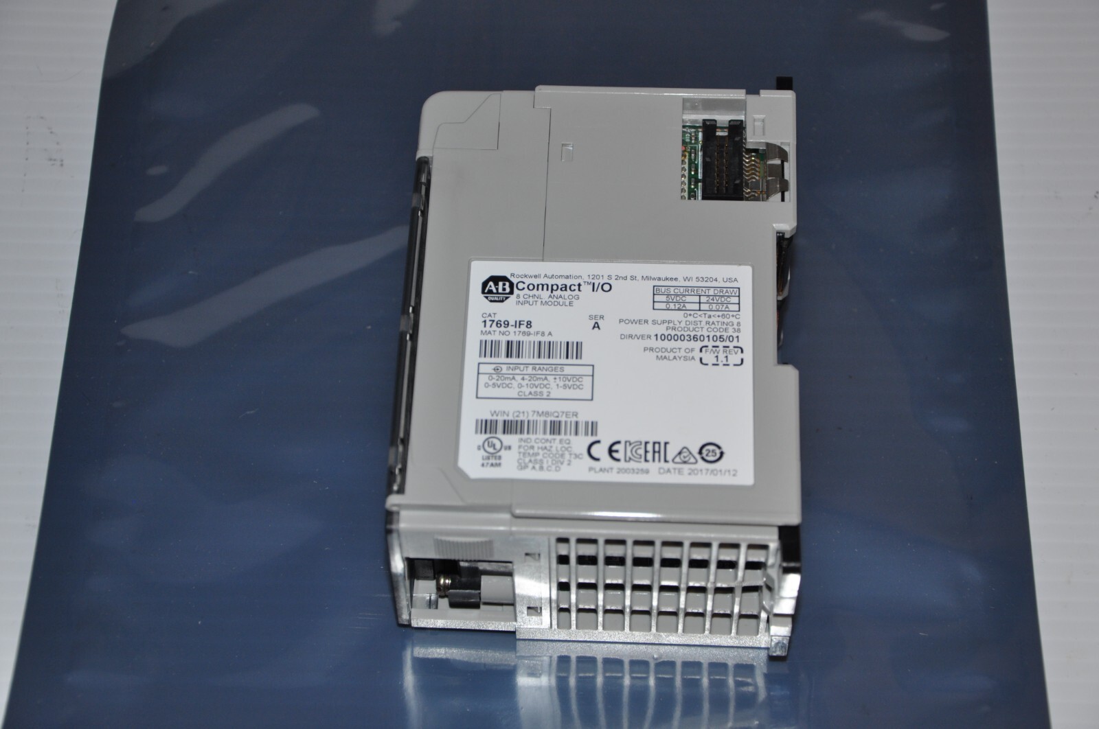 Allen-Bradley 1769-IF8 Analog Input Module And 1769-ERC End cap
