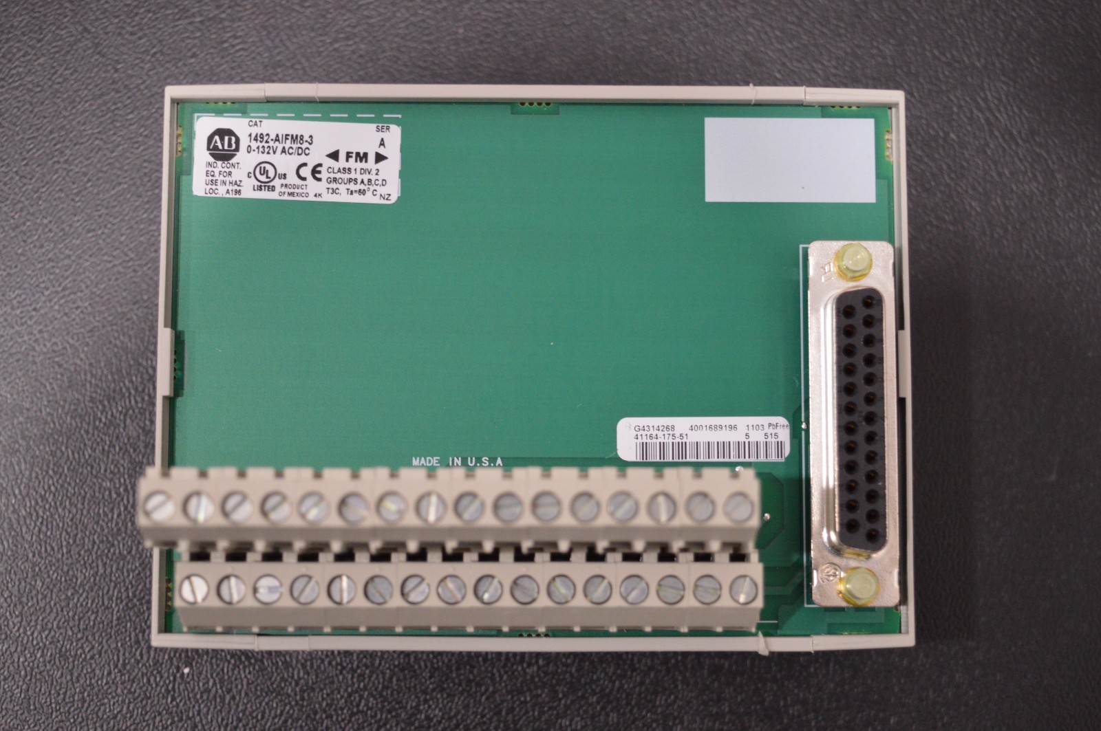 Allen Bradley ‘1492-AIFM8-3’ Feed Through Analog Interface Module 8 Channel