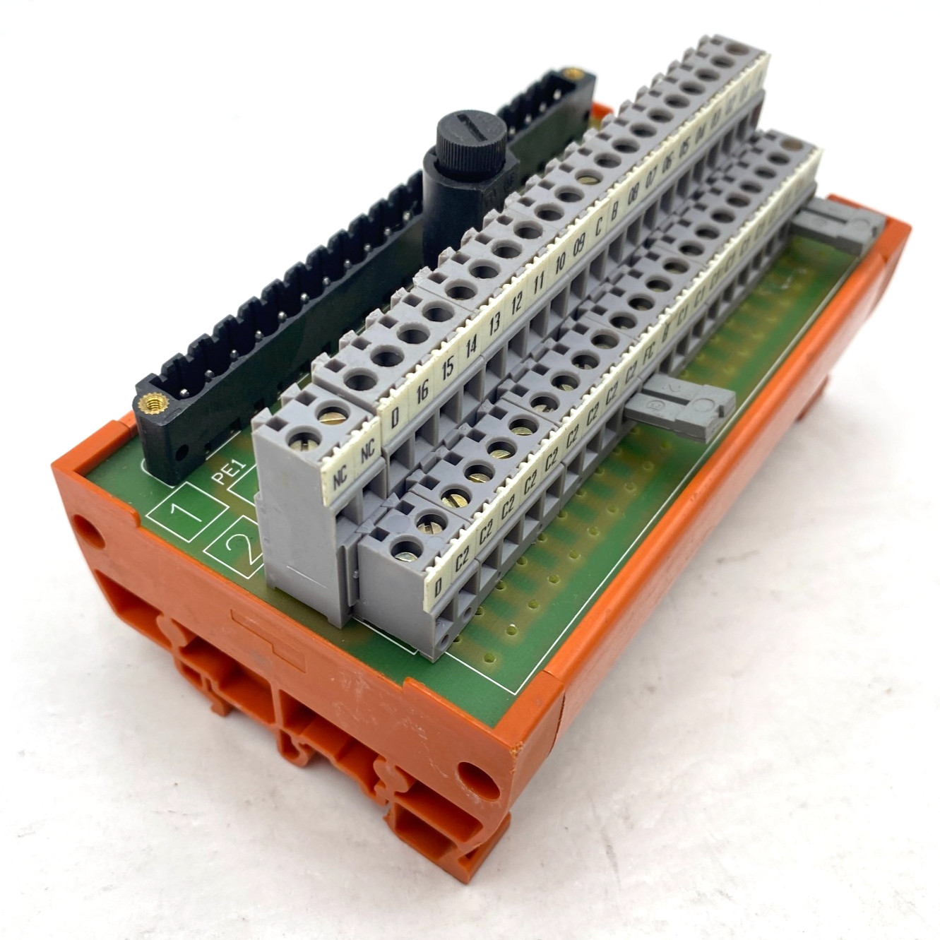 Entrelec BF-OM-16-B Relay Interface Board 16-Way Module 02104114