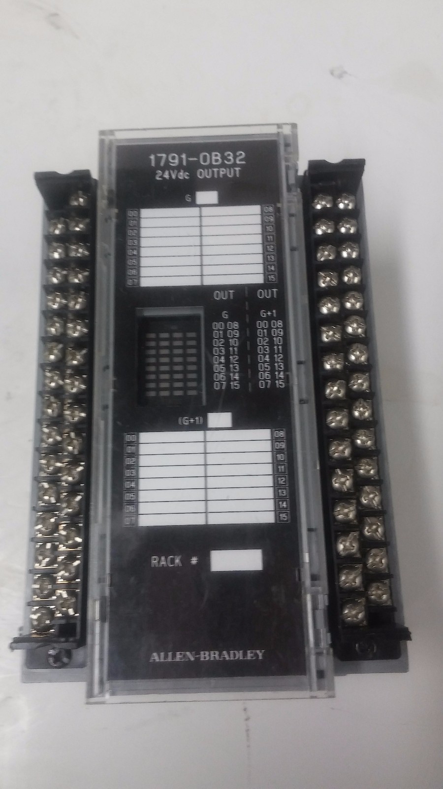2 Allen Bradley 1791-0B32 Block I/O Output Mod. 19.2-30Vdc 300mA Output 10-30Vdc