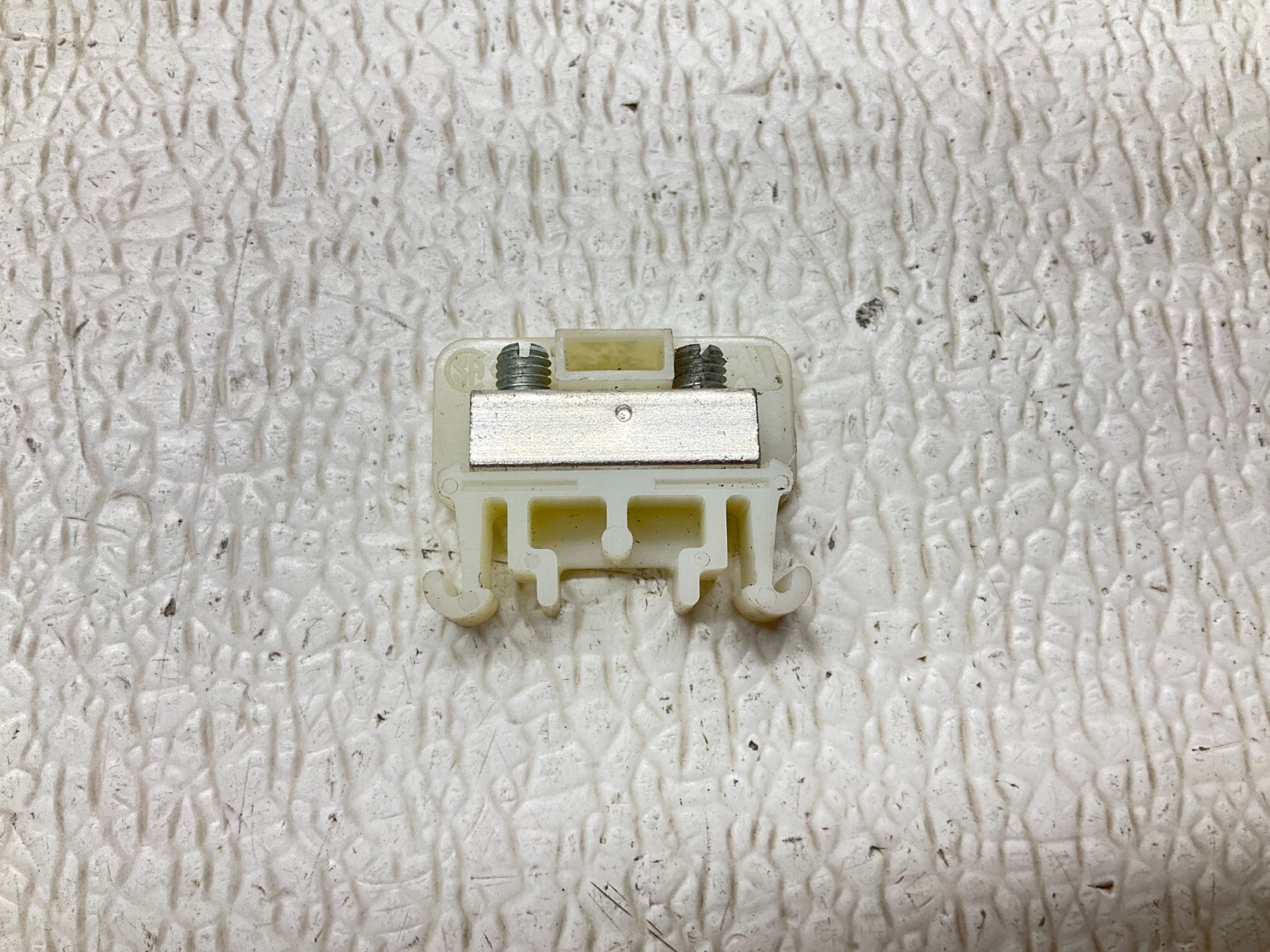 Allen Bradley BUL. 1492 Style F White Wire Terminal Block 1492-F Lot of 45 (TSC)