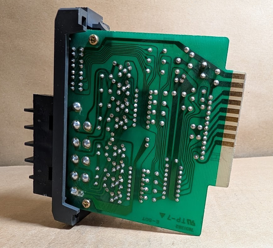 Siemens / Texas Instruments 305-50T Digital Output Module, 8pt, 5-24VDC (NNB)