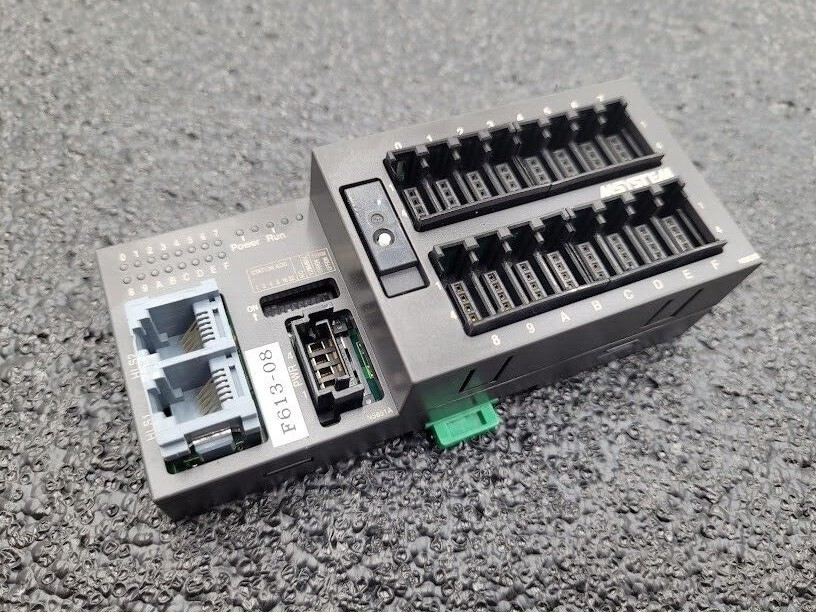 MSystem HV1HL1A-XXXX-R 24VDC 16-Channel I/O Module DIN Rail Working Pull