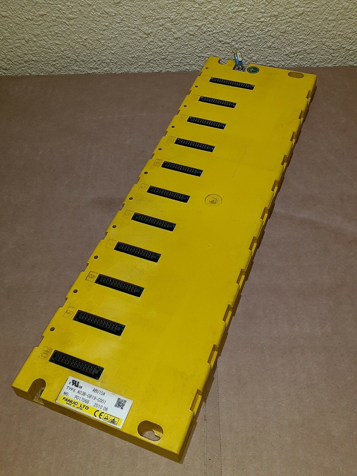 FANUC ABU10A A03B-0819-C001 10 SLOT RACK A350-9001-T042/02 Fast Shipping