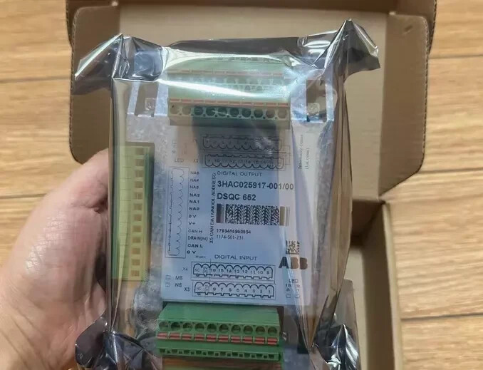 DSQC652 3HAC025917-001 ABB Digital Input and Output Module Suitable for Robots