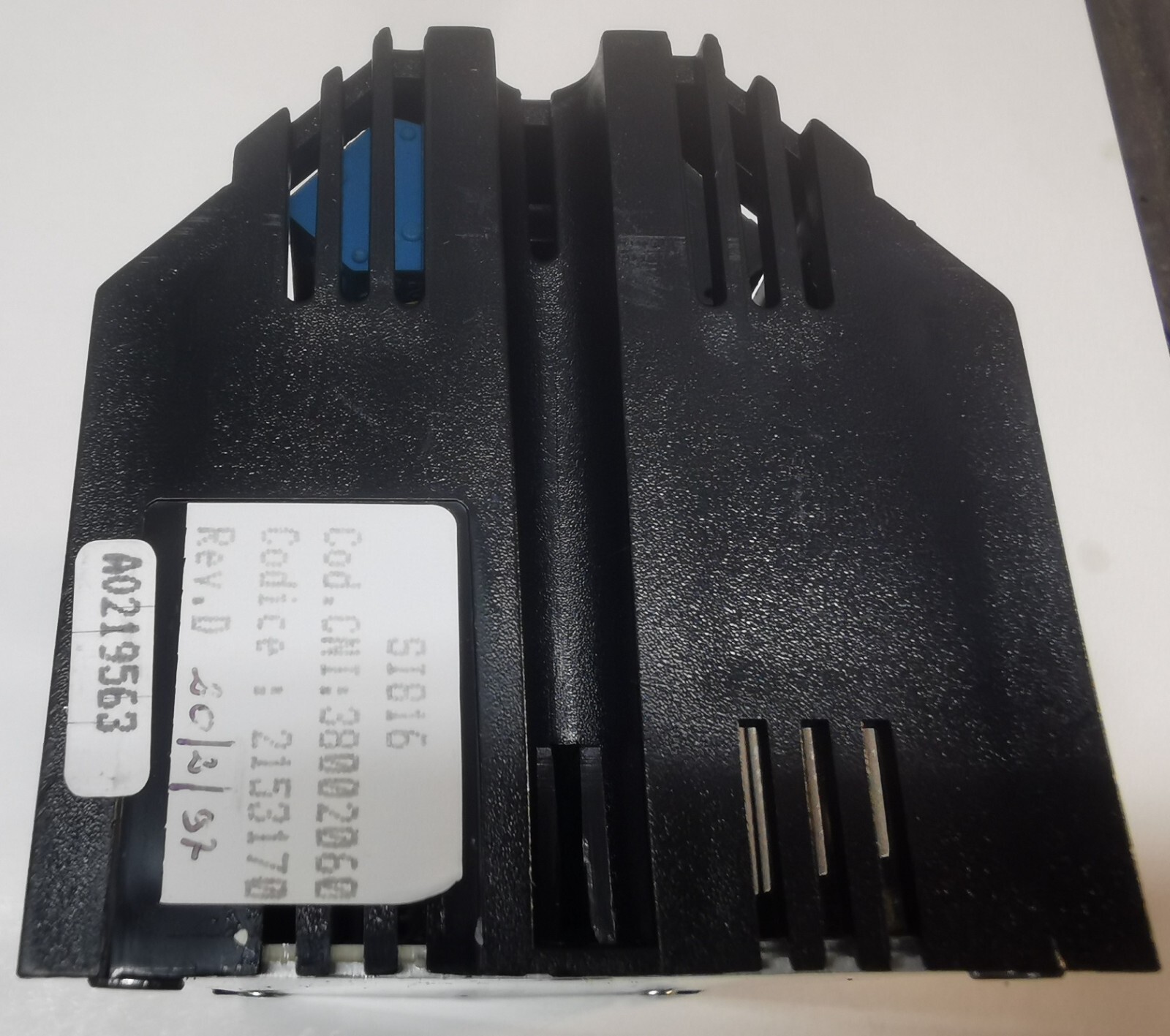 CNI SI816 – MODULE 8 INPUT 16 OUTPUT PNP