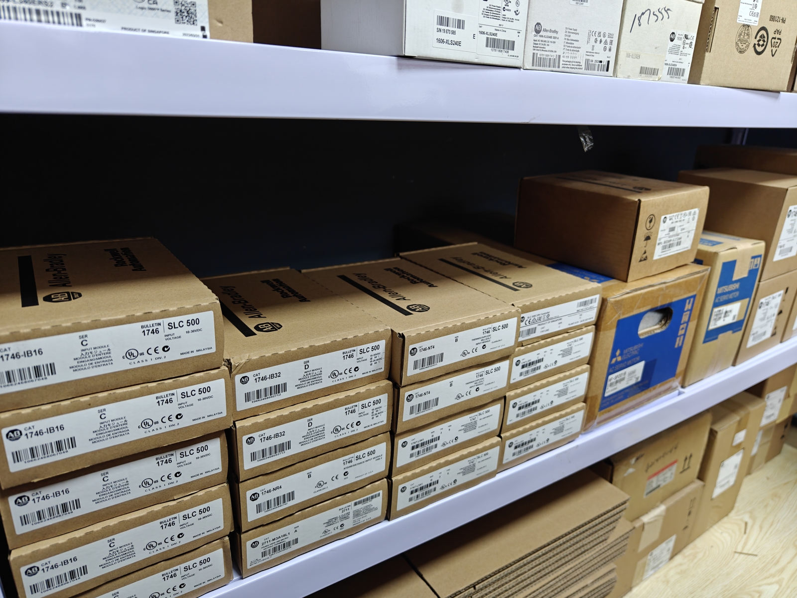 New Factory Sealed Allen-Bradley 1769-OF4CI CompactLogix 4 Pt A/O Current Module