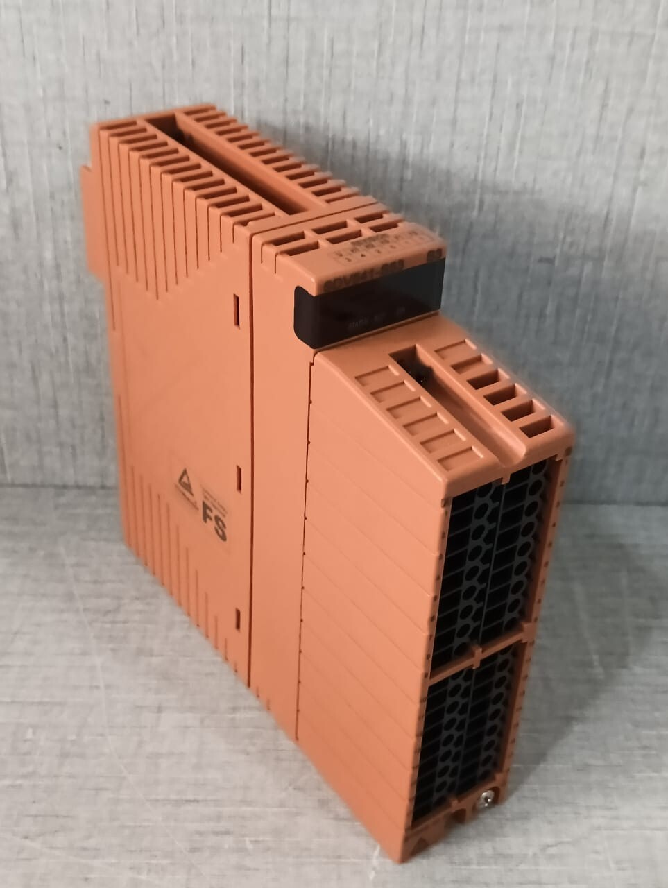 SDV541 YOKOGAWA SDV541-S53 STYLE S3 DIGITAL OUTPUT MODULE WITH STB4S-10 S2