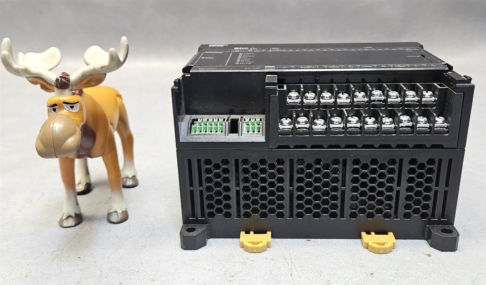 OMRON CP2E-S30DT-D Programmable Logic Controller CP2E 24VDC 20W