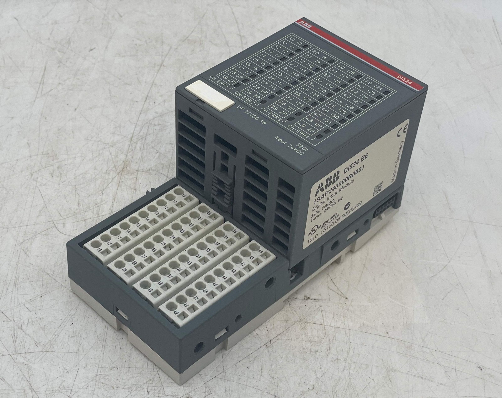 ABB 1SAP240000R0001 DI524 Digital Input Module, 32 Inputs w/ Terminal Base (Used
