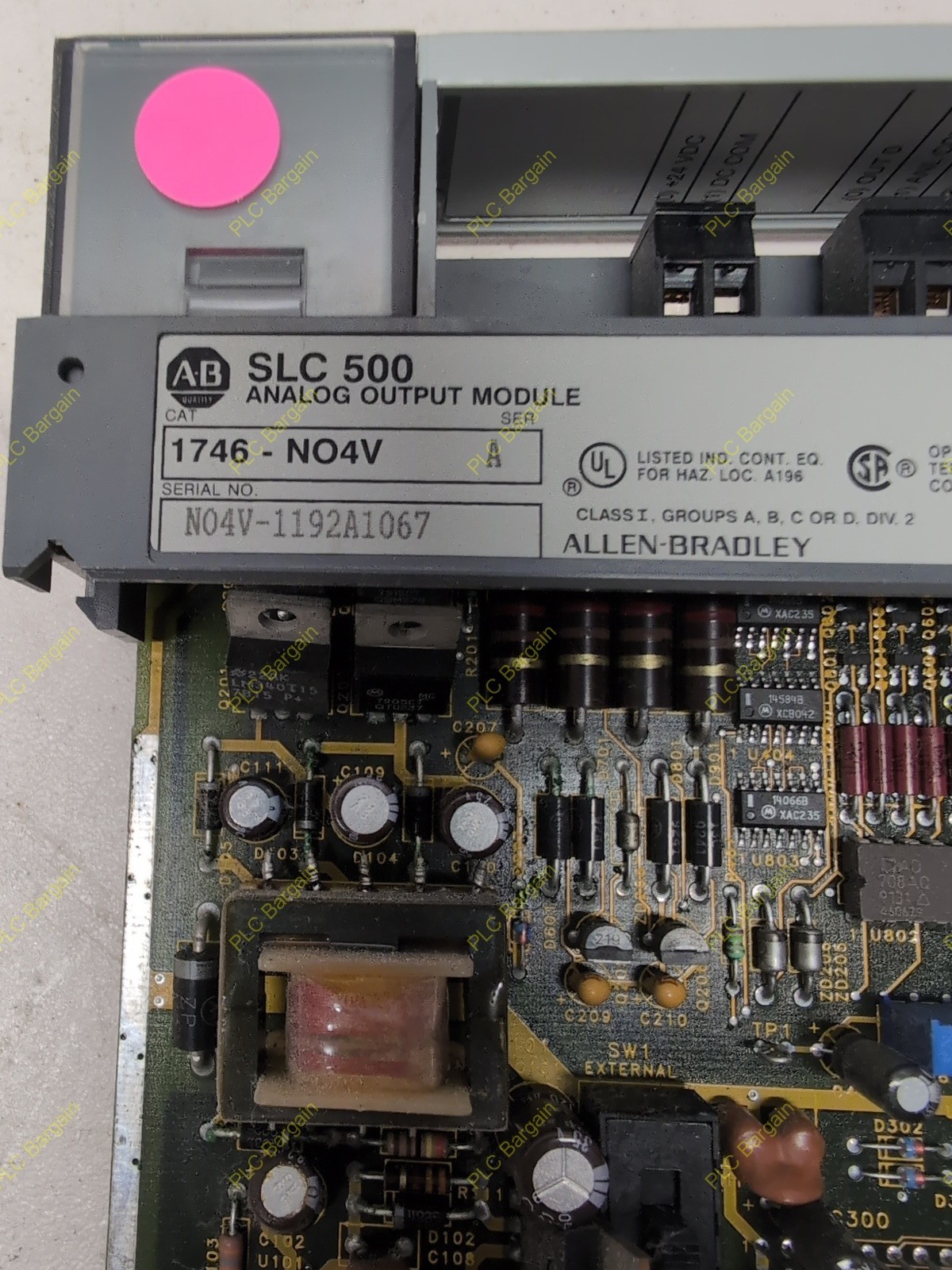 Allen-Bradley 1746-NO4V SLC 500 4-channel Analog Output Module Series A