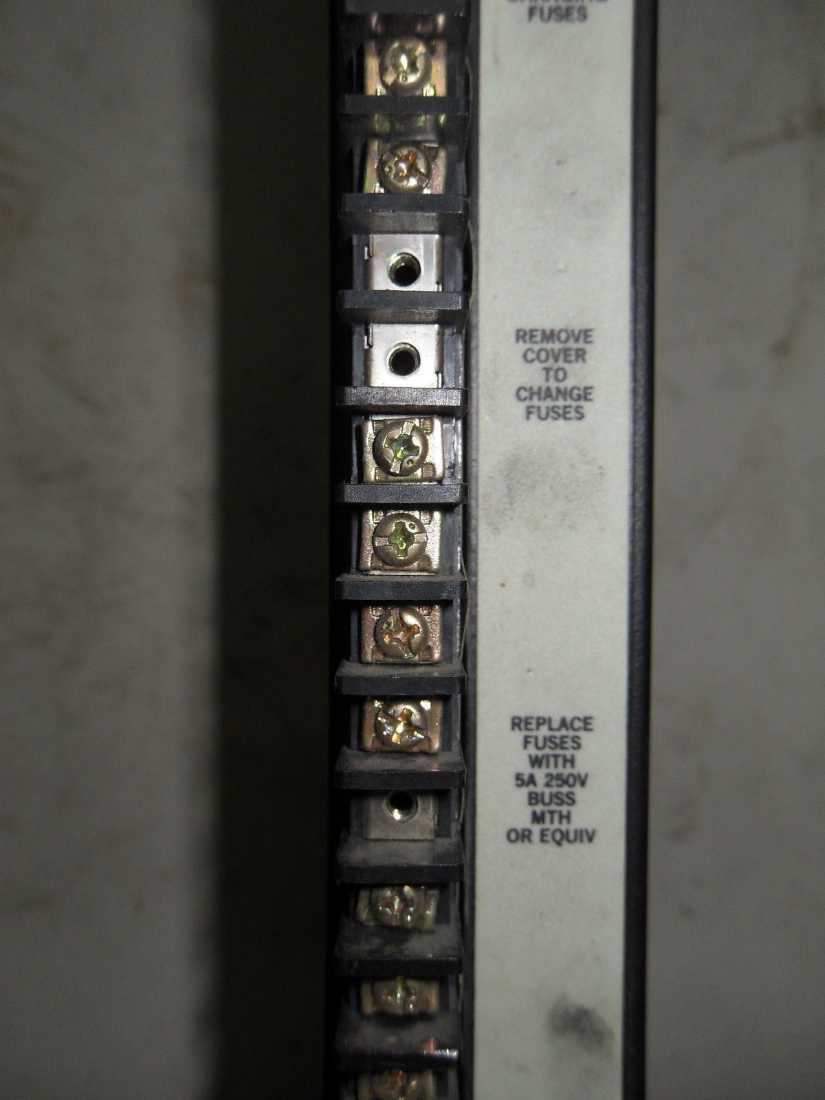 Square D SY/MAX ROM-221 SERIES F2 OUTPUT MODULE
