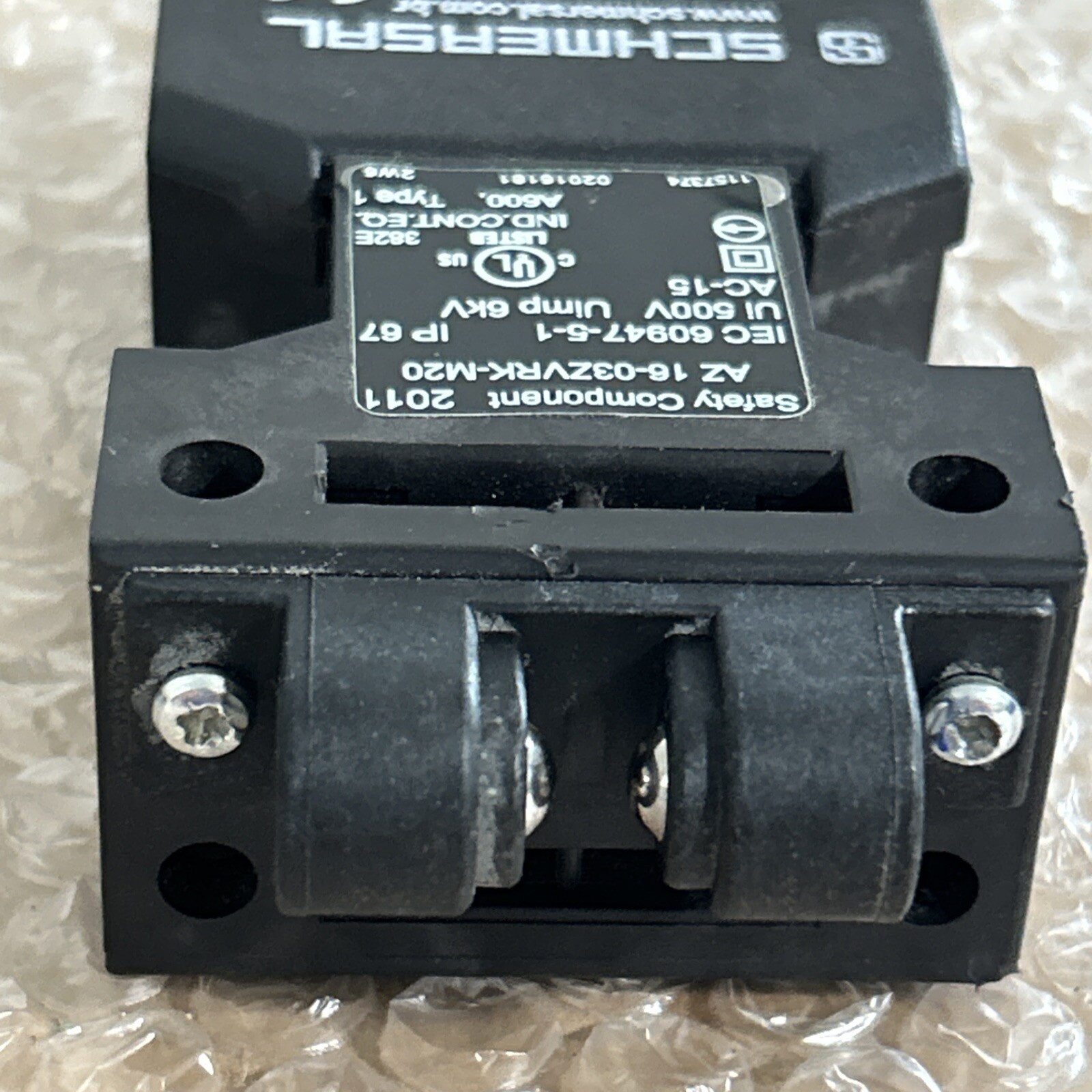(5) SCHMERSAL AZ16-03ZVRK-M20- SAFETY INTERLOCK SWITCH – USED –