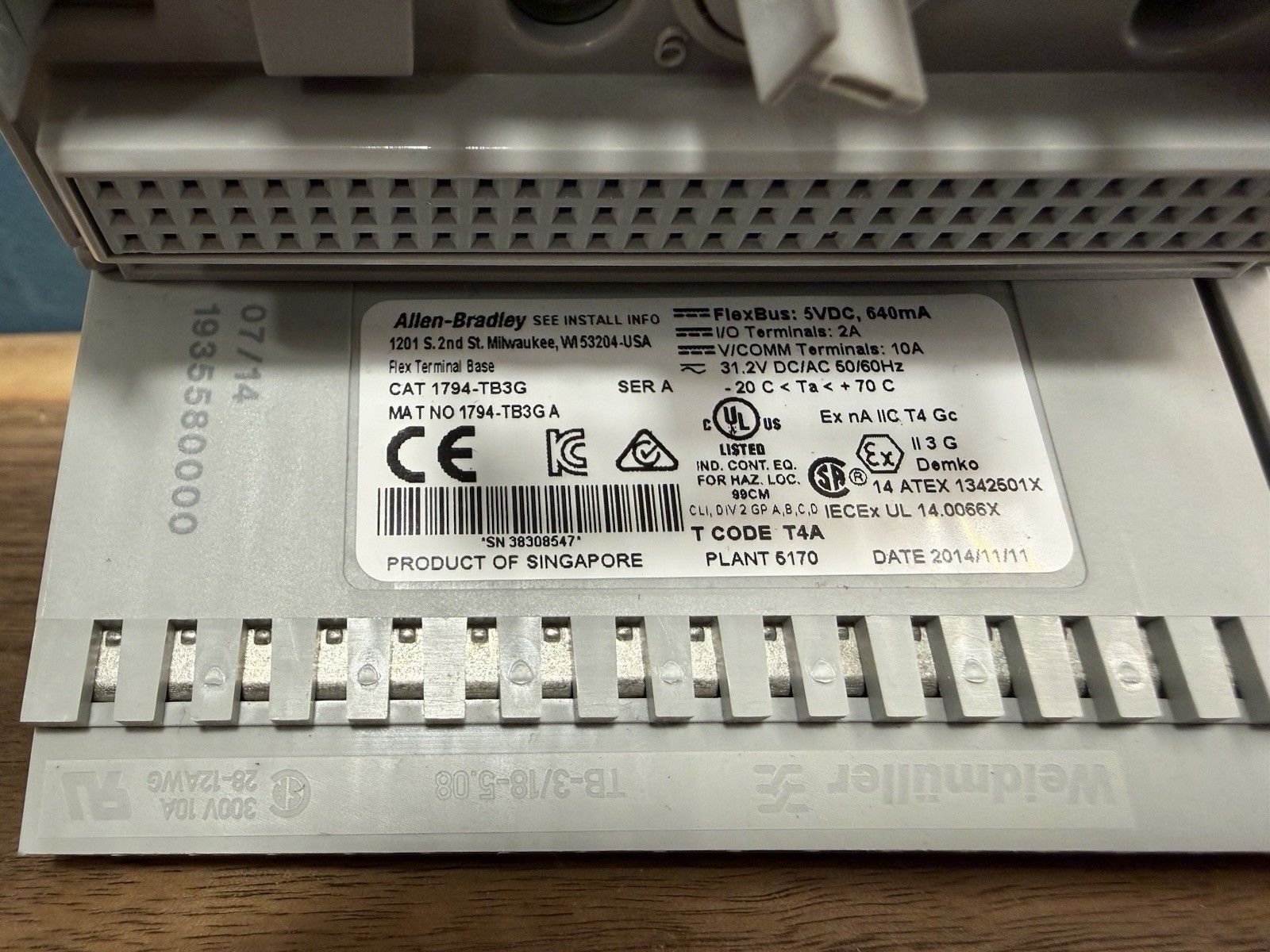 Allen Bradley 1794-IE12 Analog Input Module w/ 1794-TB3G Flex I/O Terminal Base