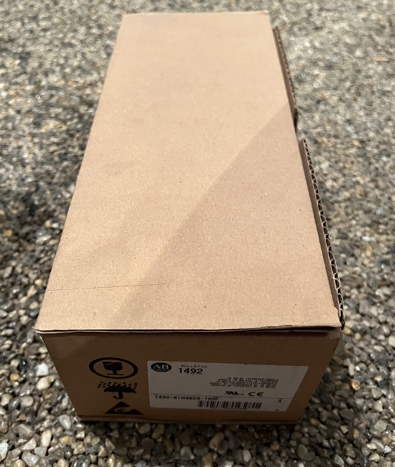 Allen Bradley 1492-XIM4024-16RF Interface module 16 relays NEW IN BOX