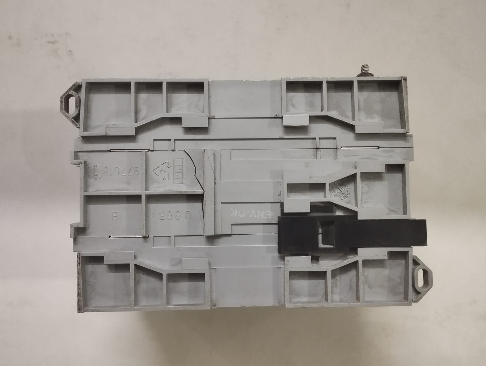 Allen-Bradley Block I/O Module 1791-24B8 Series B 24VDC 32 Point 179124B8