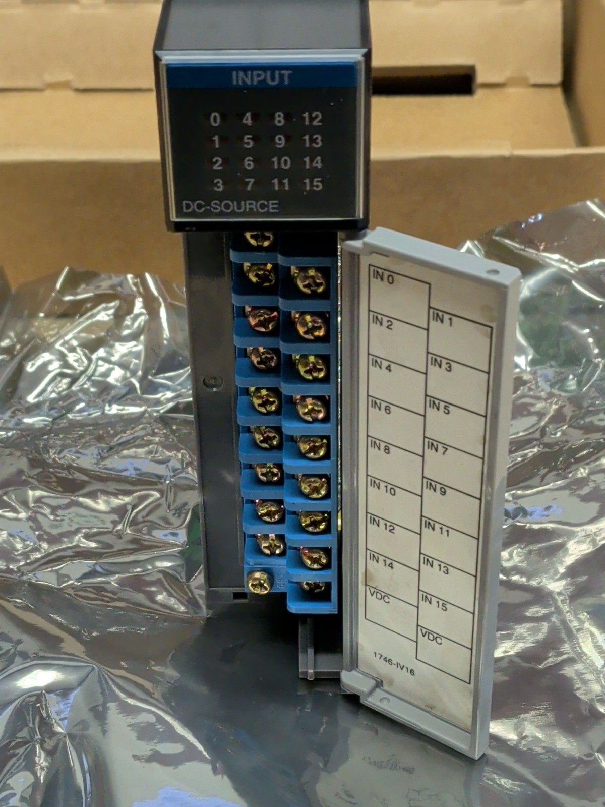 Allen Bradley 1746-IV16 SLC 500 Input Module 10-30VDC Series C NIB