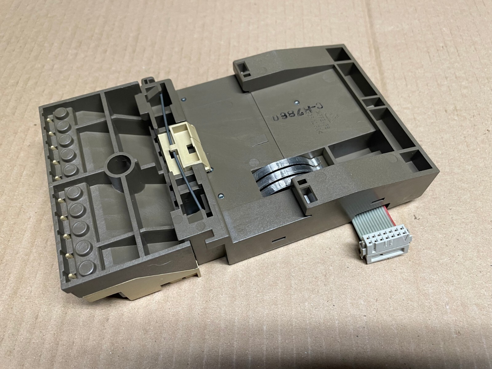 Siemens 6ES5 700 8MA11 plc i/o bus module din rail wiring base SIMATIC S5