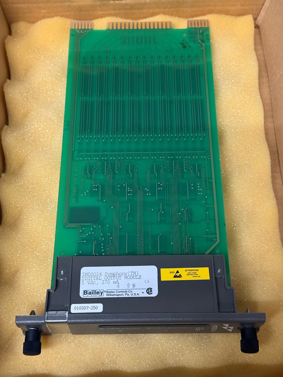 Bailey Controls ABB IMDS014 Symphony Digital Output Module 5VDC, 370 mA