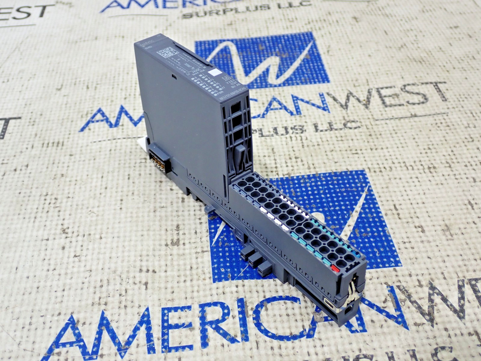 Siemens Simatic 6ES7 131-6Bf00-0CA0 8X24VDC, 6ES7 193-6BP20-0BA0