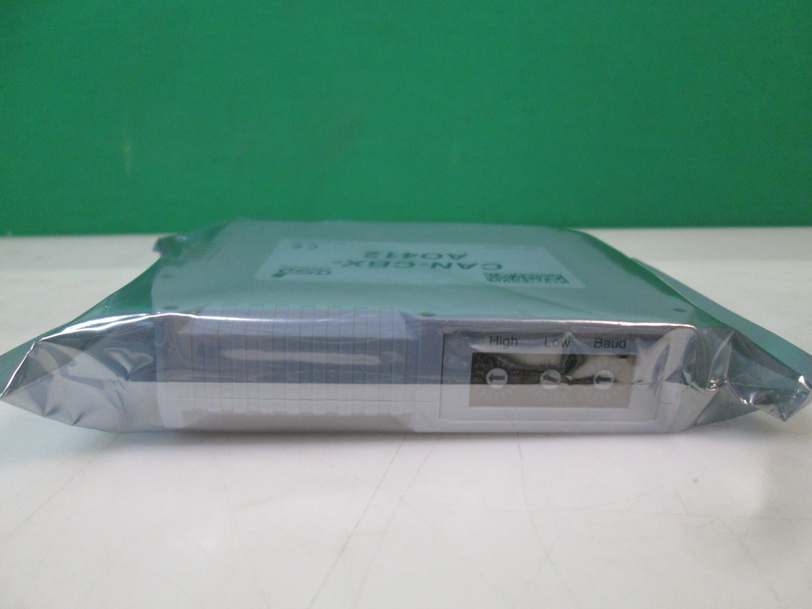 ESD CAN-CBX-AO412 I/O Controller – 4 analog outputs 12 bit 24V NEW SEALED