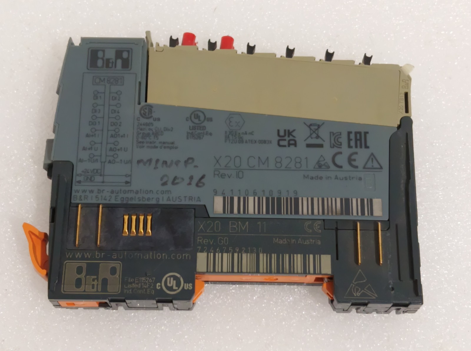 B&R X20 CM 8281 UNIVERSAL MIXED MODULE X20CM8281 WITH X20 BM 11 BASE