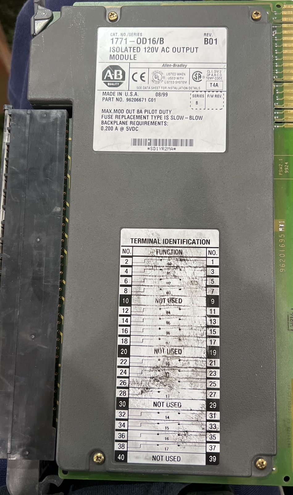 Allen Bradley 1771-0D16/B Isolated 120v Ac Output Module