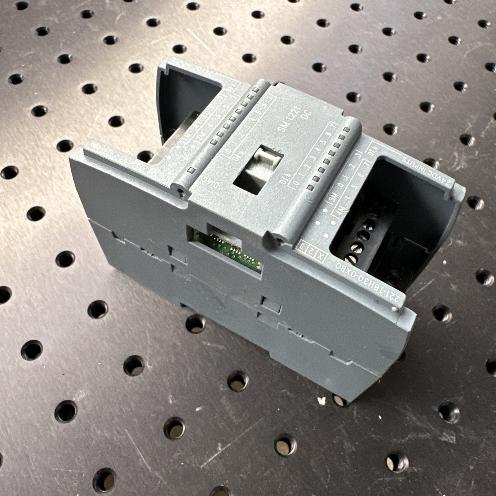 Siemens SM 1221 DC 6ES7 221-1BH32-0XB0 Digital Input Module DI 16x24VDC 6mA/pt