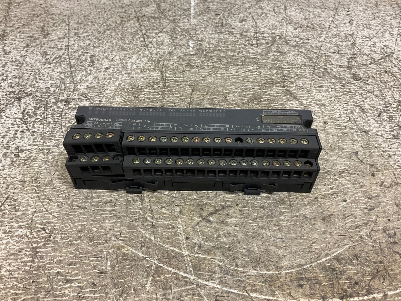 Mitsubishi Melsec AJ65SBTB1-32D 24 VDC CC- Link Input Unit AJ65SBTB1 (VT)