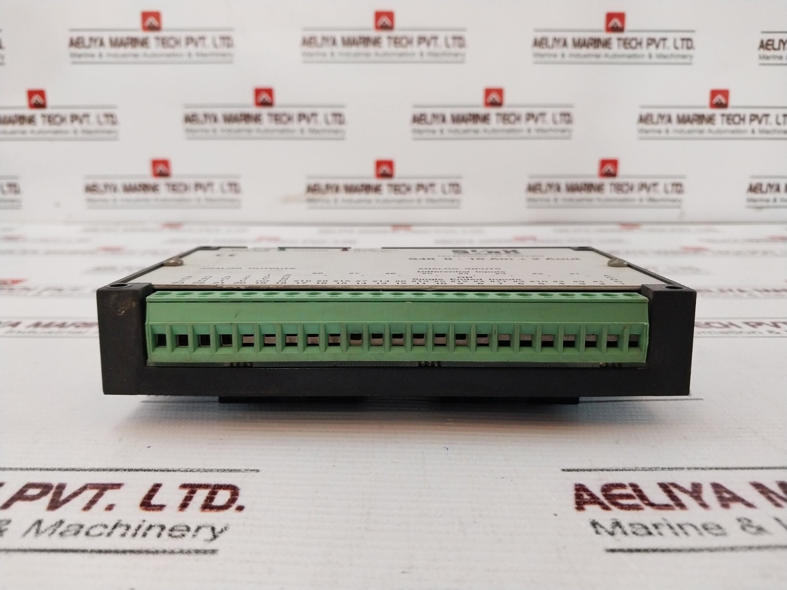 Siox S48 8-16 Ain + 2 Aout Analog Input Output Module 24V AC/DC