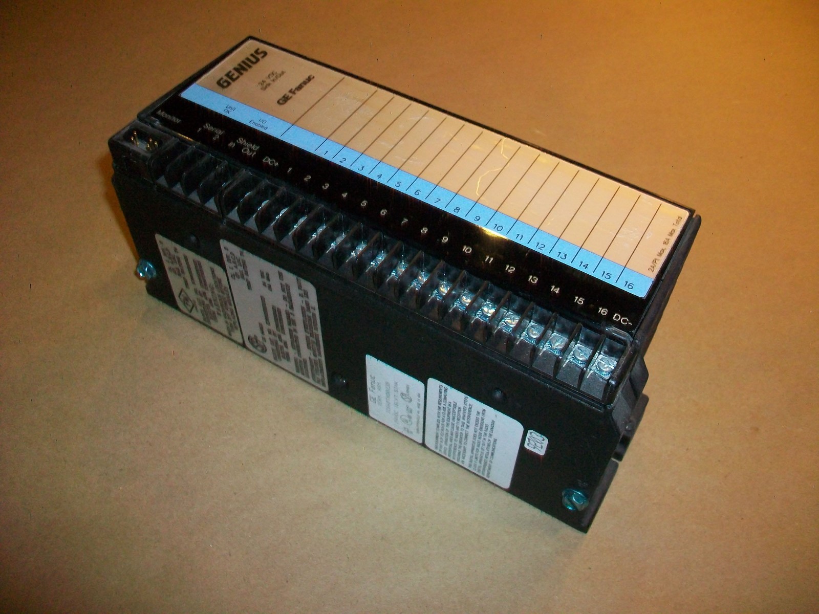 GE Fanuc Genius I/O Module IC660BBD021 24VDC SINK