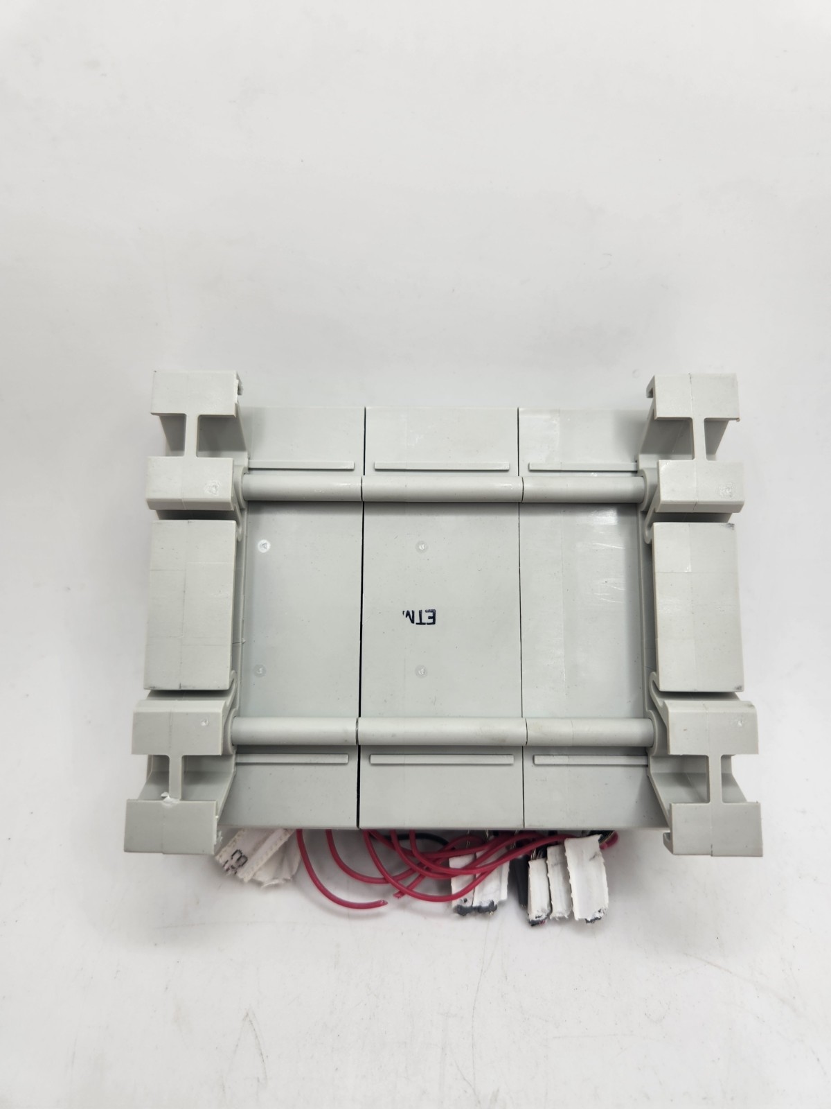 Allen Bradley 1492-AIFM8-3 Ser A Analog Interface Module
