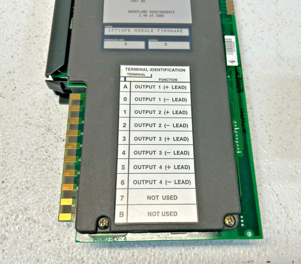 Allen-Bradley 1771-0FE2 SER B Analog Output Module