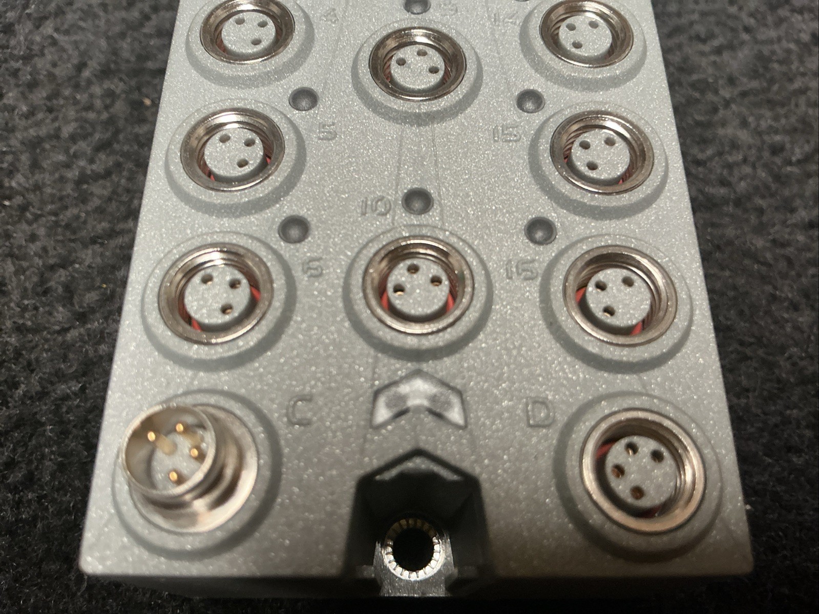 B&R X67DI1371.L08 8-INPUT DIGITAL INPUT MODULE FOR SINK INPUT CIRCUITS 24VDC
