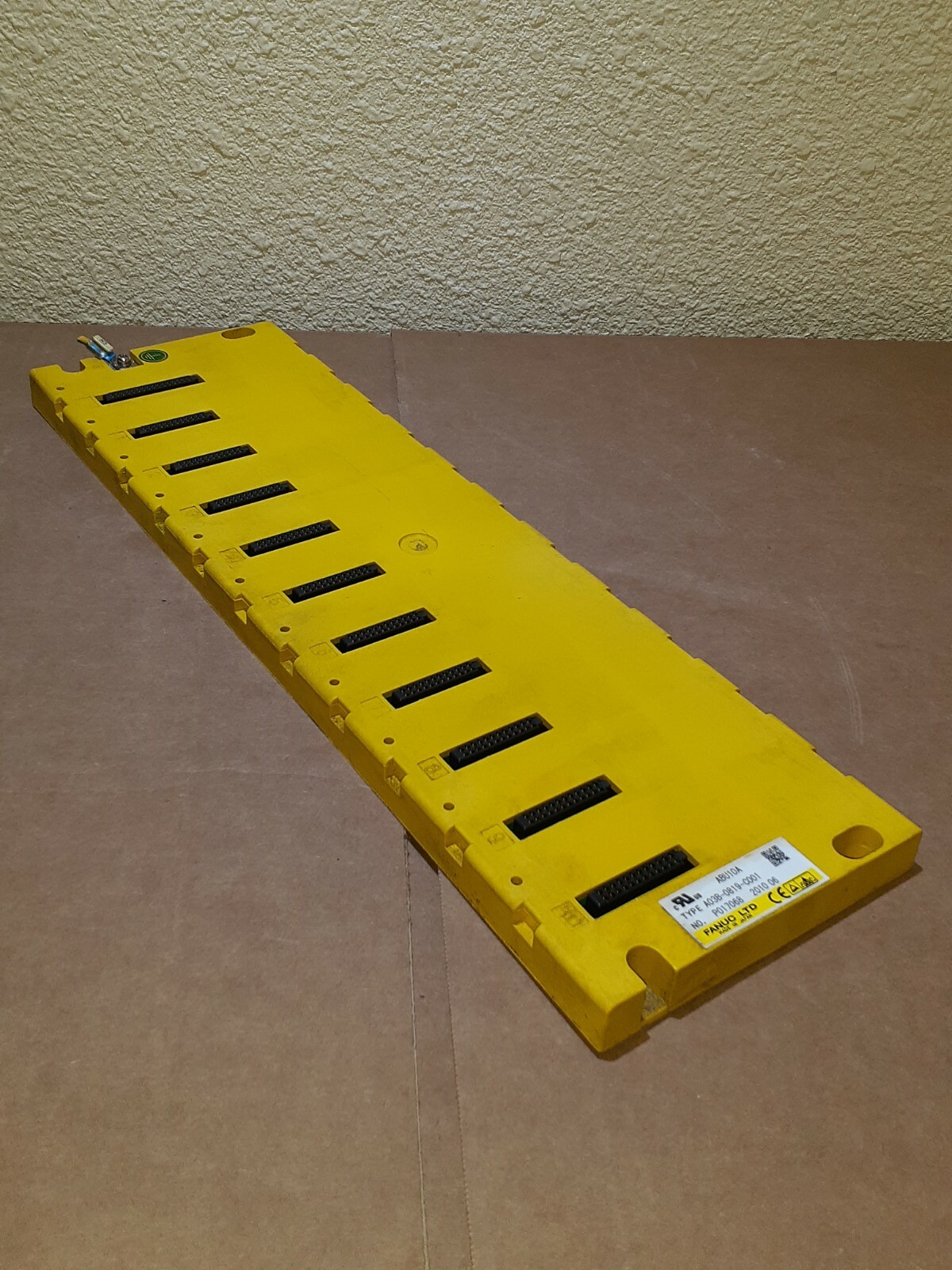 FANUC ABU10A A03B-0819-C001 10 SLOT RACK A350-9001-T042/02 Fast Shipping